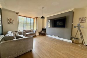 Lounge- click for photo gallery